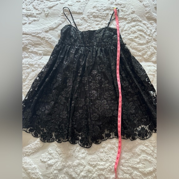 NWT FREE PEOPLE BLACK & SILVER FLORAL LACE BABY-DOLL DRESS SIZE SMALL ORIG $168 - Picture 3 of 7